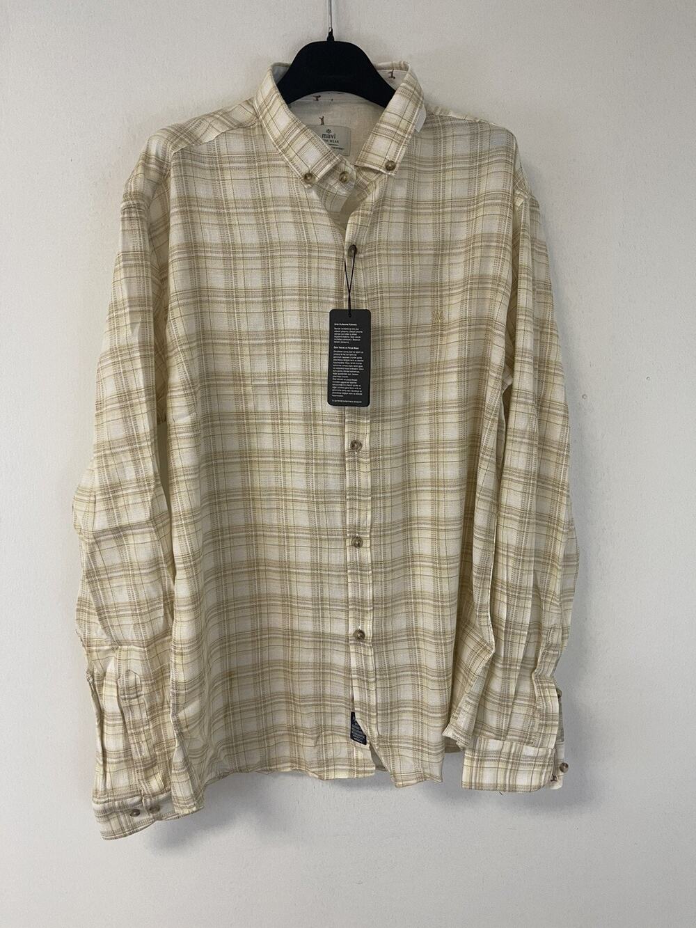 Mavi Shirt Mens Small Beige Button Up Plaid Long Sleeve Lightweigh N209